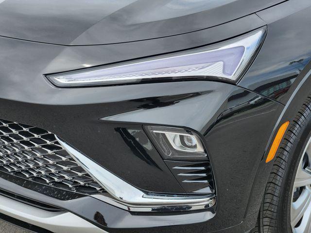 new 2025 Buick Envista car, priced at $30,431