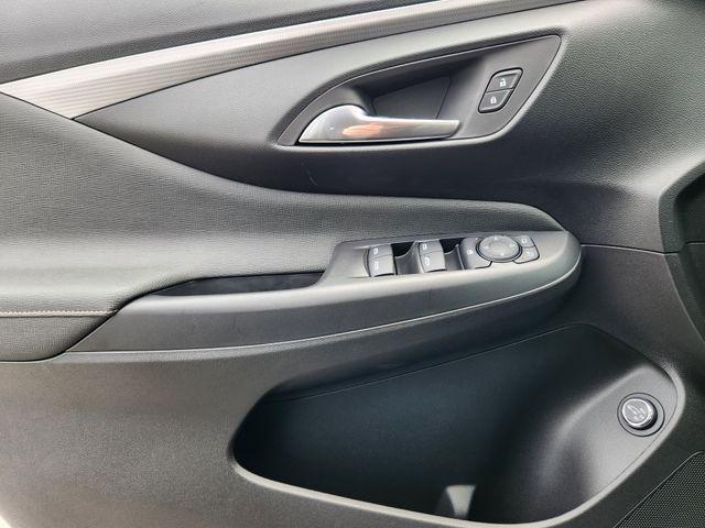 new 2025 Buick Envista car, priced at $30,431