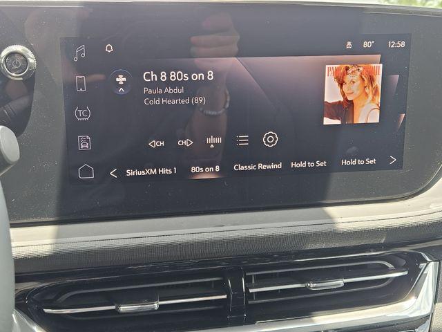 new 2025 Buick Envista car, priced at $28,151