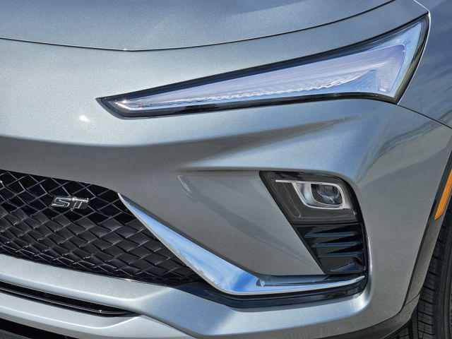 new 2025 Buick Envista car, priced at $28,152