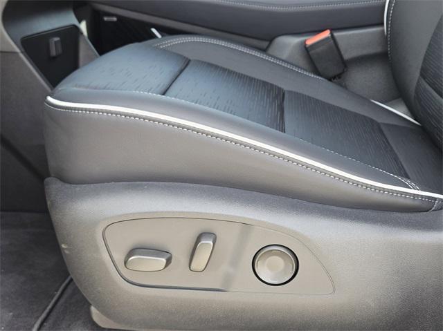 new 2025 Buick Enclave car, priced at $46,870