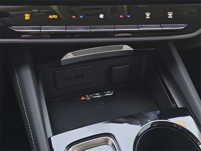 new 2025 Buick Envision car, priced at $37,915