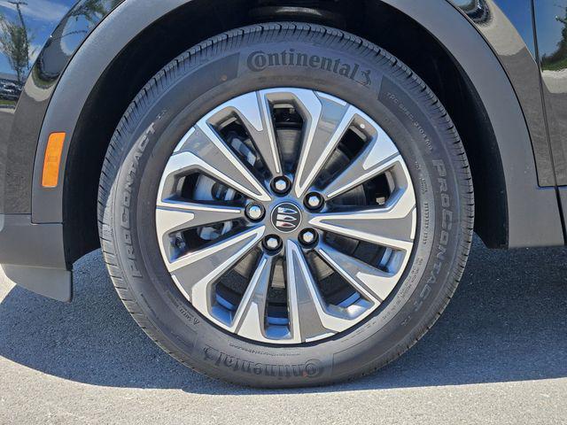 new 2025 Buick Envision car, priced at $37,915