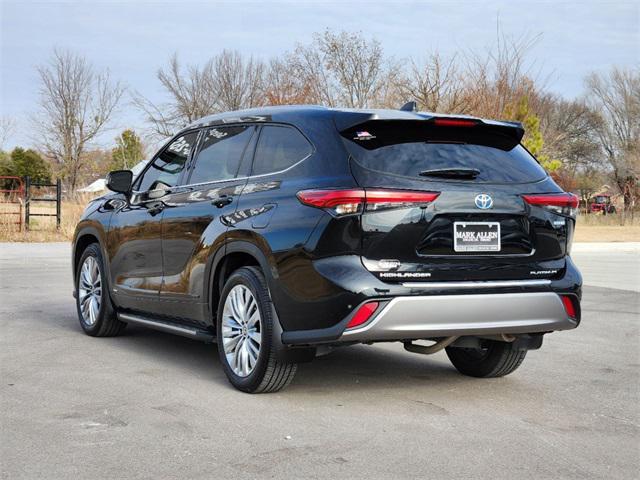 used 2022 Toyota Highlander Hybrid car, priced at $41,760