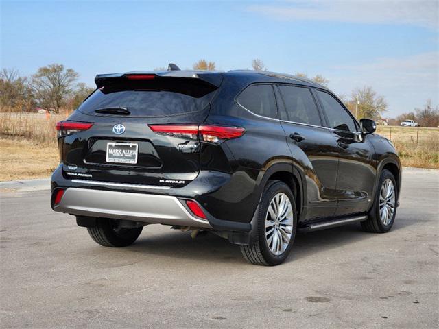 used 2022 Toyota Highlander Hybrid car, priced at $41,760