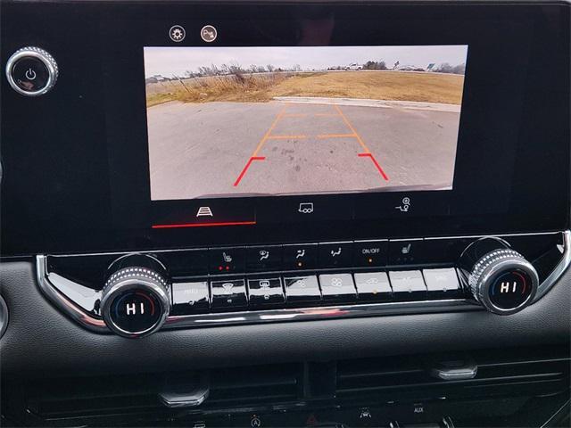 new 2025 GMC Canyon car, priced at $43,070