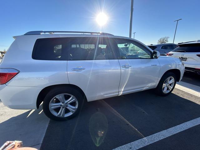 used 2010 Toyota Highlander car, priced at $9,880