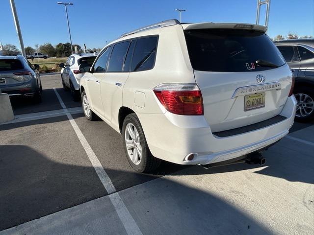 used 2010 Toyota Highlander car, priced at $9,880