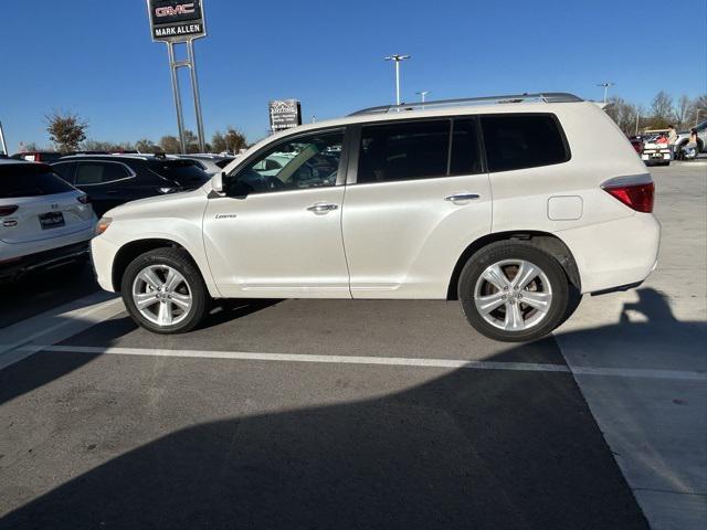 used 2010 Toyota Highlander car, priced at $9,880