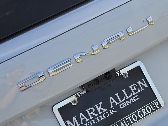 new 2025 GMC Yukon car, priced at $91,520