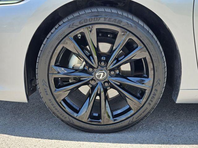 used 2022 Lexus ES 350 car, priced at $35,520