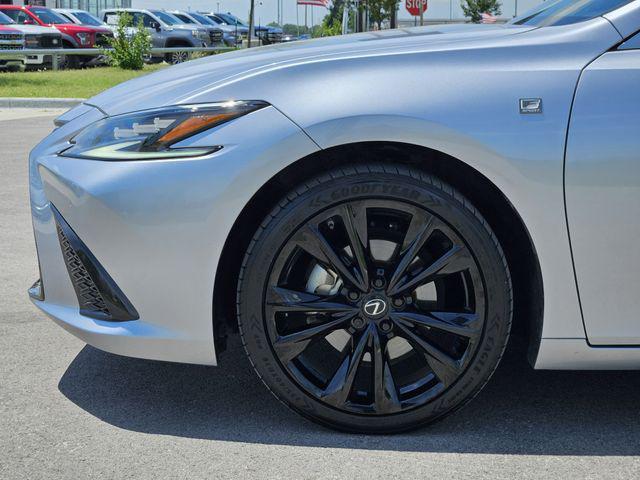 used 2022 Lexus ES 350 car, priced at $35,520