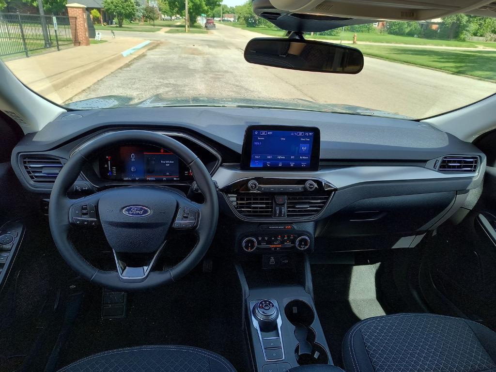 used 2024 Ford Escape car, priced at $25,286
