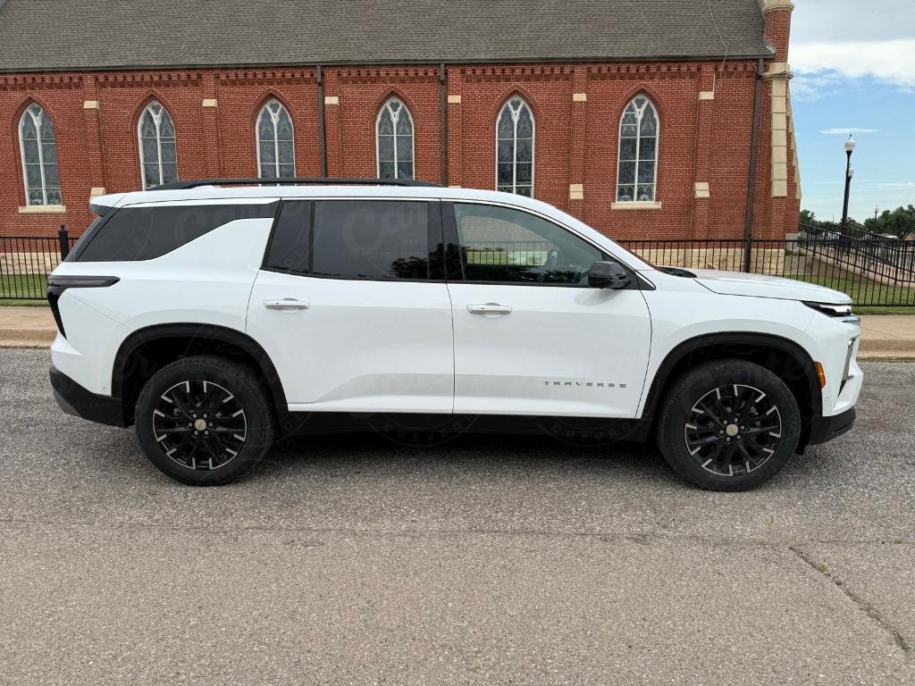new 2025 Chevrolet Traverse car, priced at $50,945
