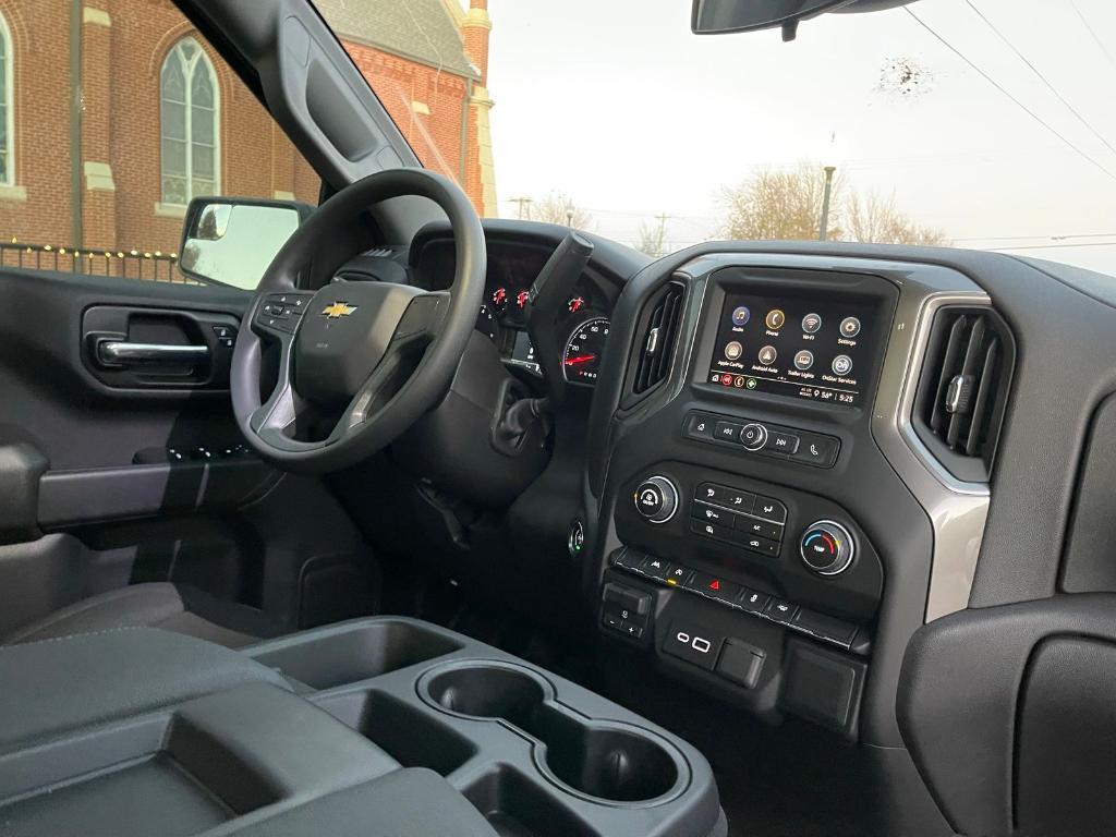 new 2024 Chevrolet Silverado 1500 car, priced at $40,000