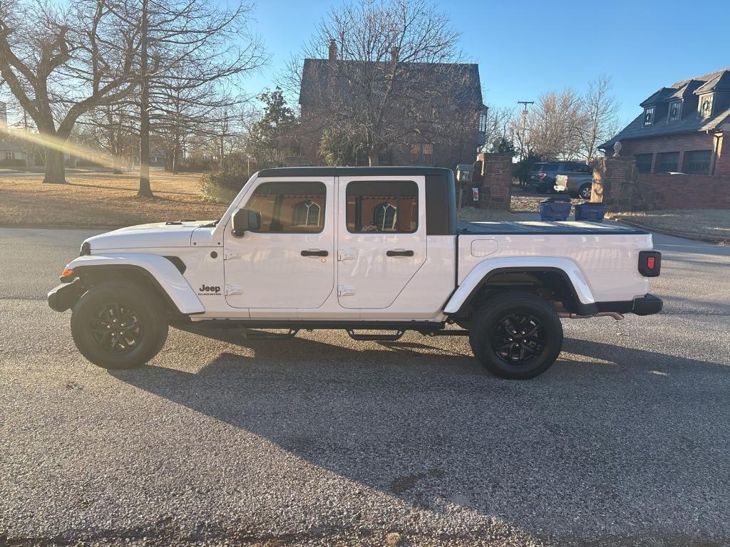 used 2022 Jeep Gladiator car, priced at $31,900