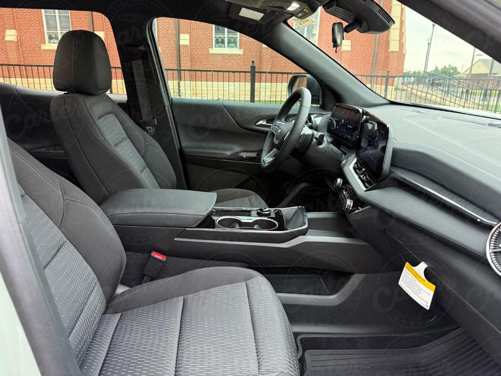 new 2026 Chevrolet Equinox car, priced at $28,995