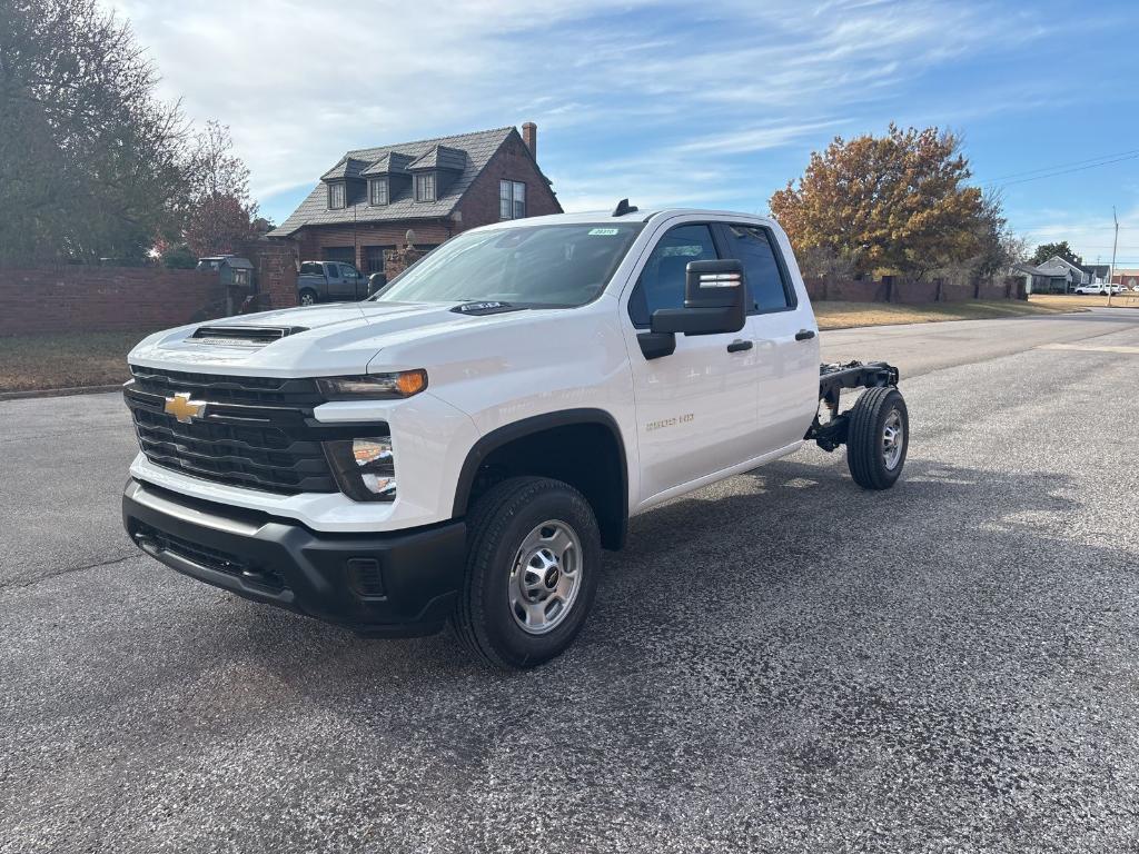 new 2025 Chevrolet Silverado 2500 car, priced at $67,598