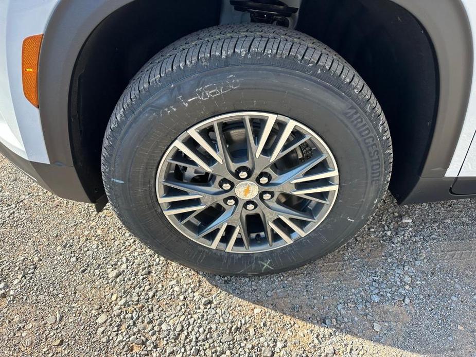 new 2025 Chevrolet Traverse car, priced at $41,495