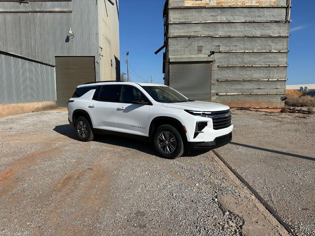 new 2025 Chevrolet Traverse car, priced at $41,495