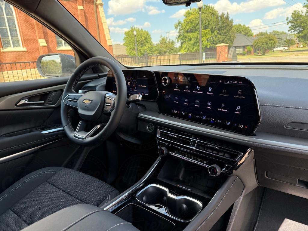 new 2026 Chevrolet Traverse car, priced at $42,399