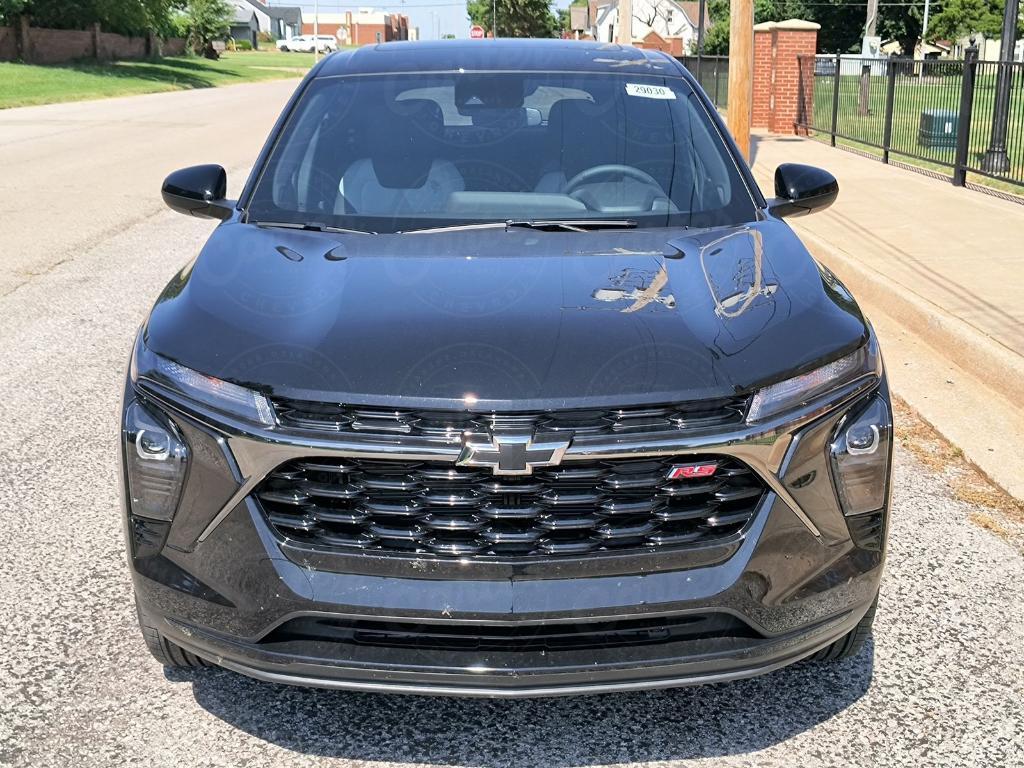 new 2025 Chevrolet Trax car, priced at $24,955