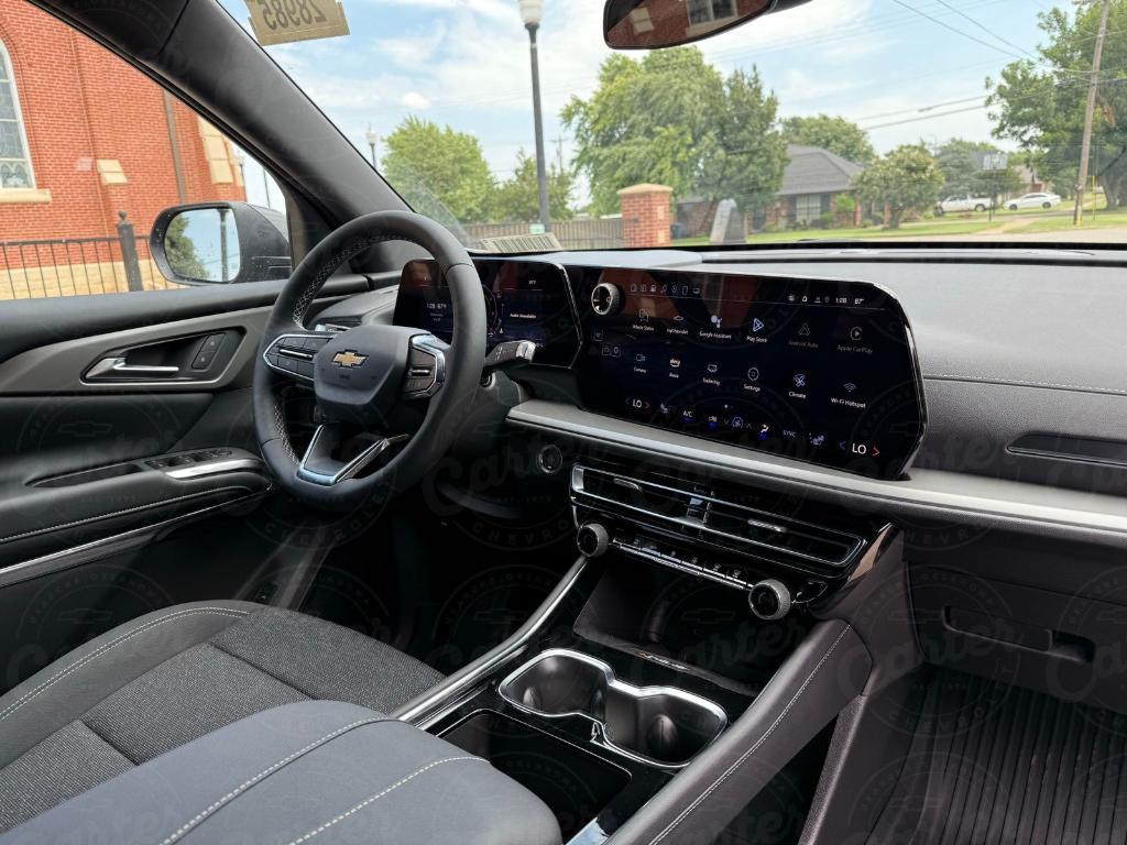 new 2025 Chevrolet Traverse car, priced at $43,100