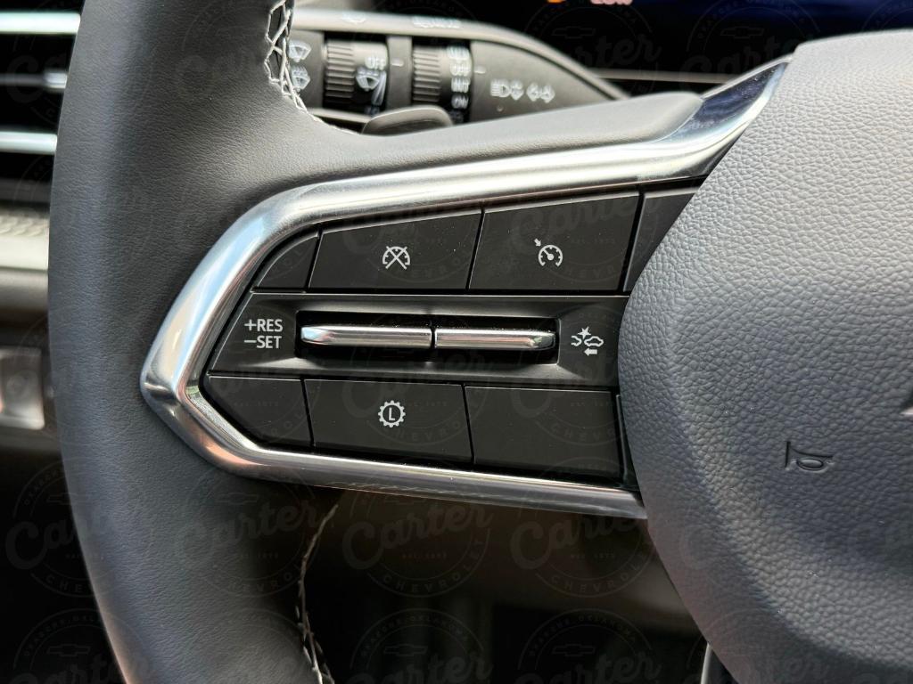 new 2025 Chevrolet Traverse car, priced at $43,100