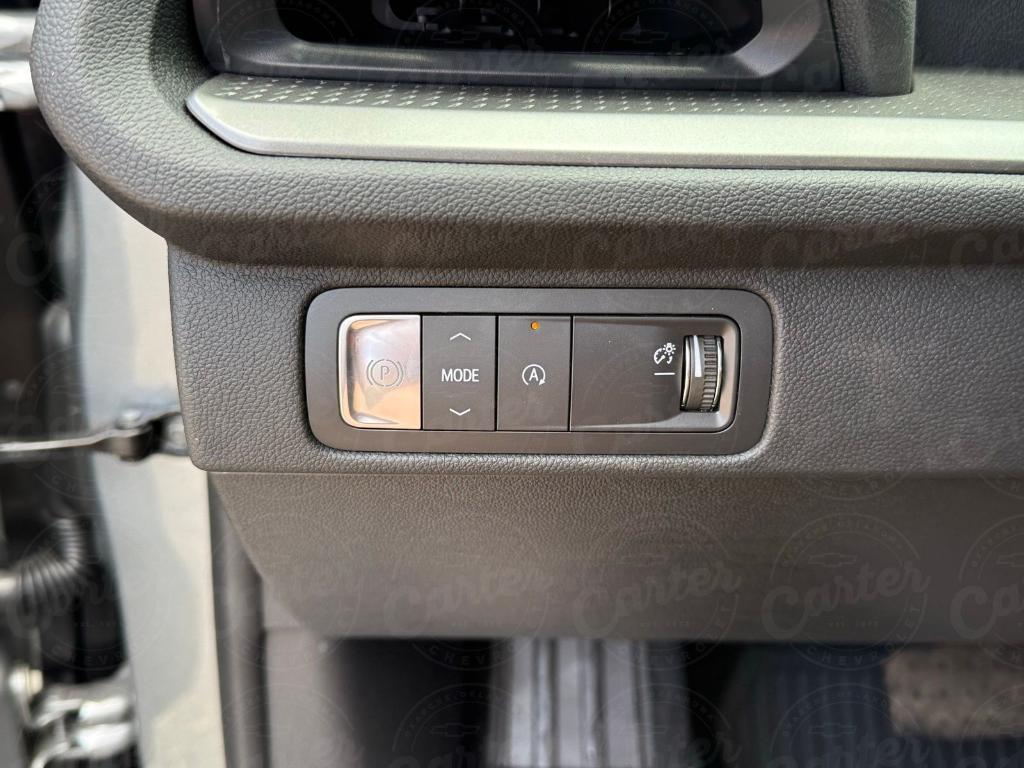 new 2025 Chevrolet Traverse car, priced at $43,100