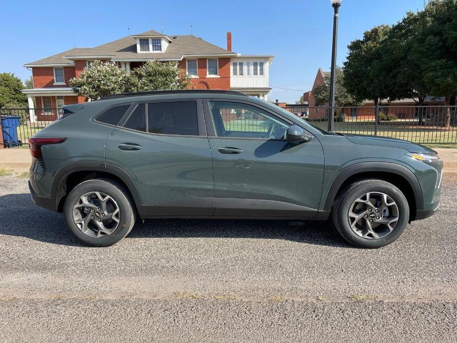 new 2025 Chevrolet Trax car, priced at $24,230