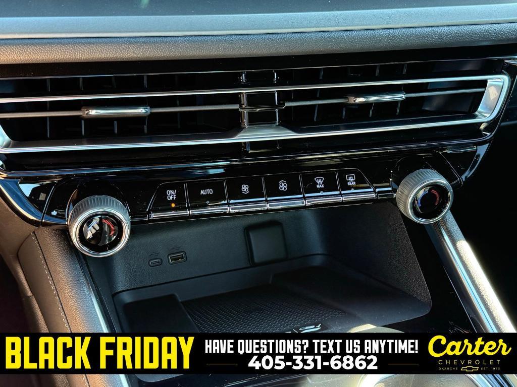 new 2026 Chevrolet Traverse car, priced at $44,682