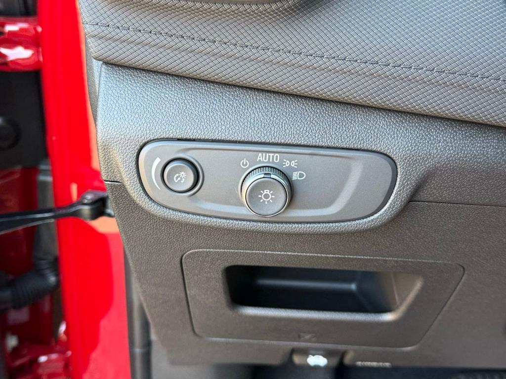 new 2026 Chevrolet TrailBlazer car, priced at $25,954