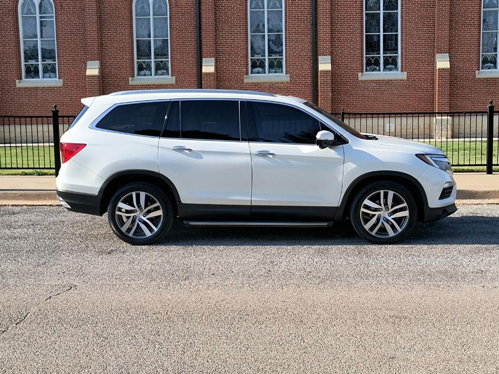 used 2017 Honda Pilot car, priced at $20,000