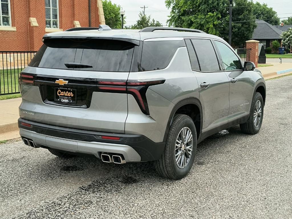 new 2025 Chevrolet Traverse car, priced at $43,100
