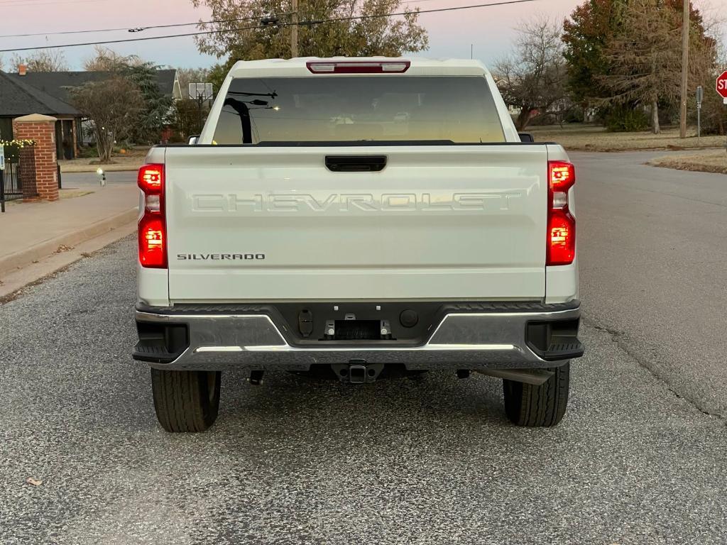 new 2024 Chevrolet Silverado 1500 car, priced at $39,000