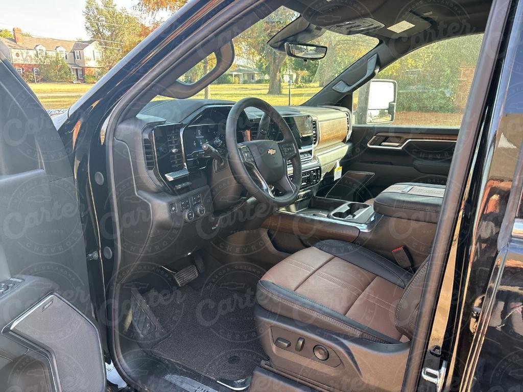 new 2025 Chevrolet Silverado 3500 car, priced at $75,298