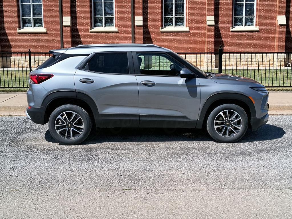 new 2026 Chevrolet TrailBlazer car, priced at $26,826
