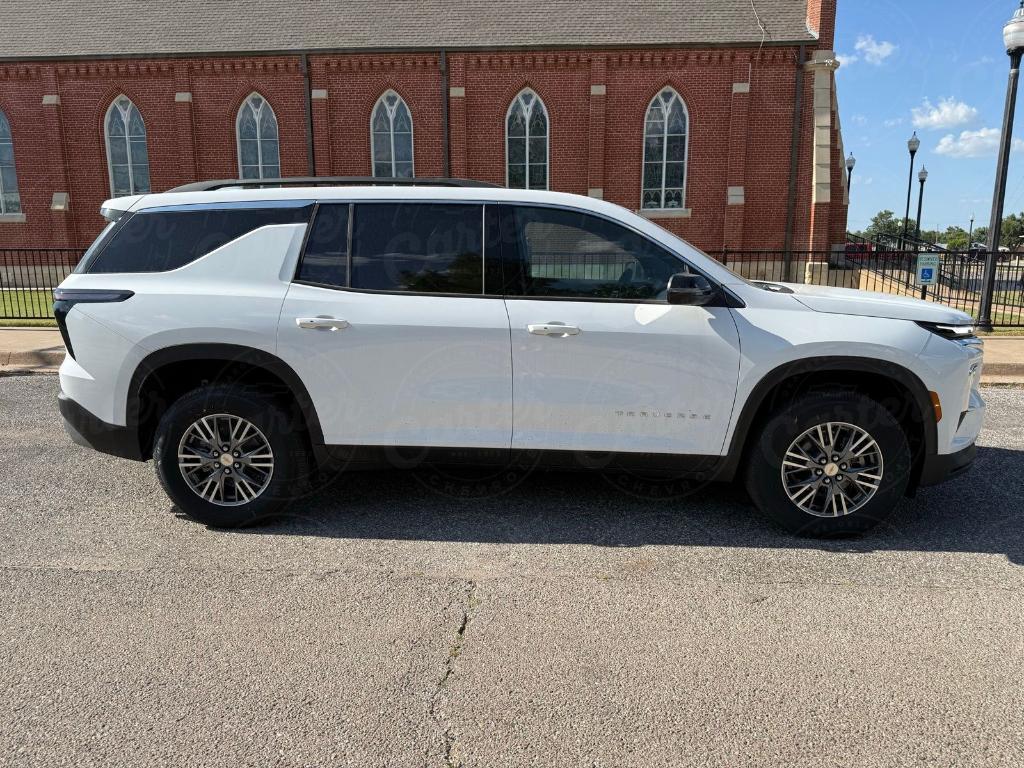 new 2025 Chevrolet Traverse car, priced at $42,285