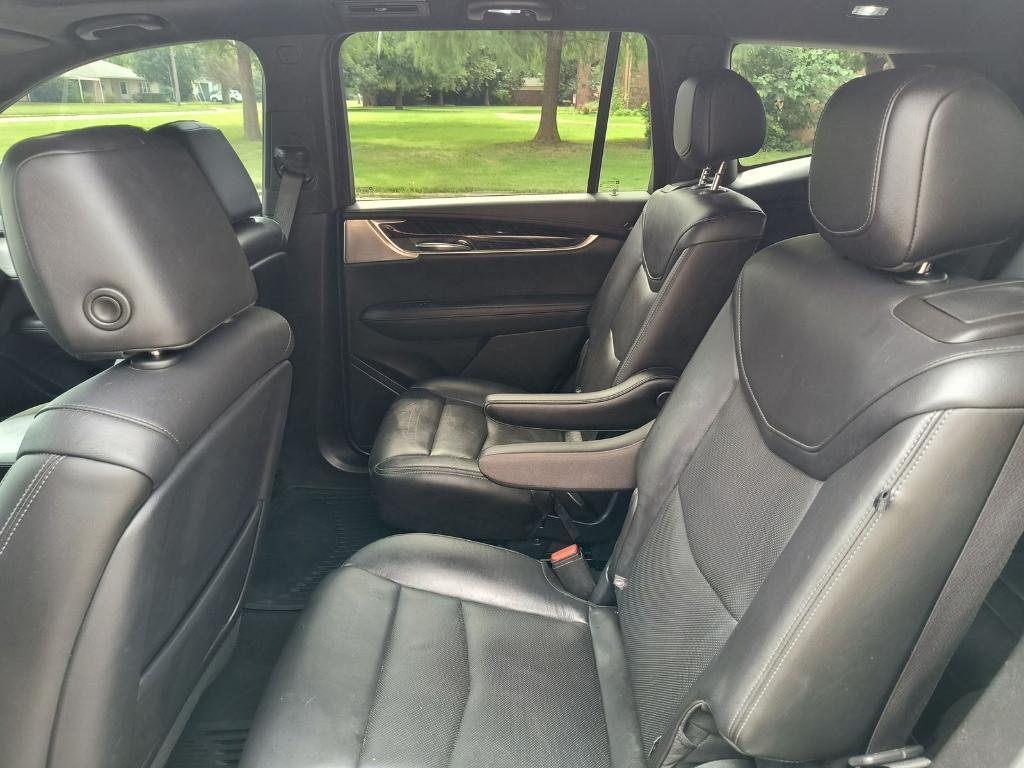 used 2020 Cadillac XT6 car, priced at $30,000