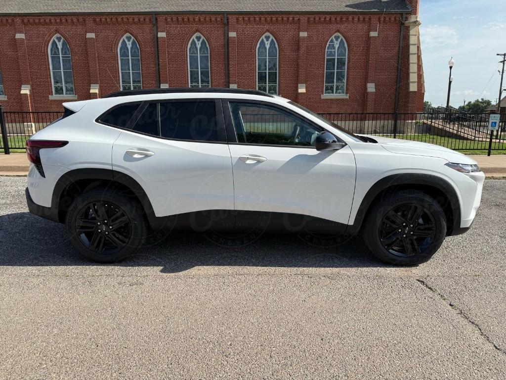 new 2025 Chevrolet Trax car, priced at $27,375
