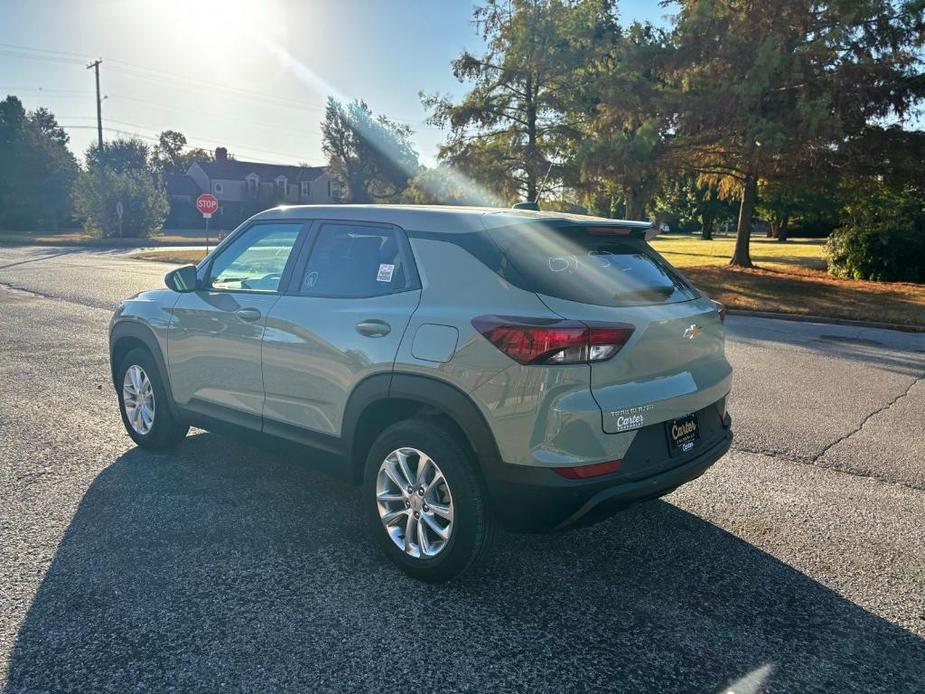 new 2025 Chevrolet TrailBlazer car, priced at $25,325