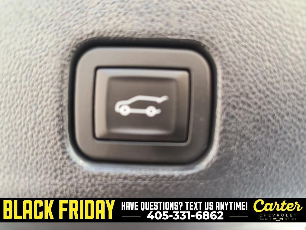 used 2025 Chevrolet Traverse car, priced at $48,075