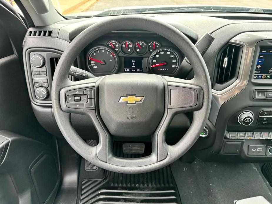 new 2024 Chevrolet Silverado 1500 car, priced at $42,627