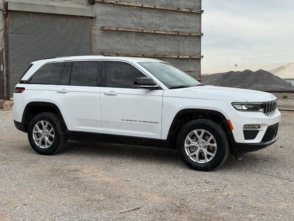used 2022 Jeep Grand Cherokee car, priced at $31,977