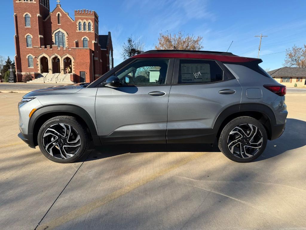 new 2025 Chevrolet TrailBlazer car, priced at $29,390