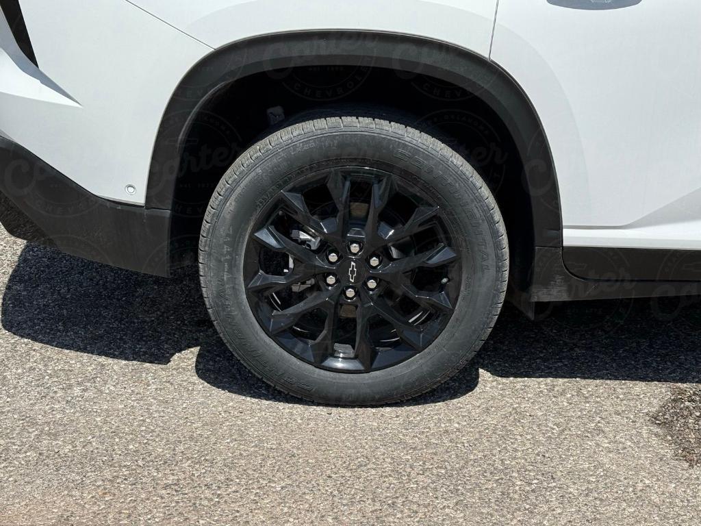 new 2025 Chevrolet Traverse car, priced at $48,904