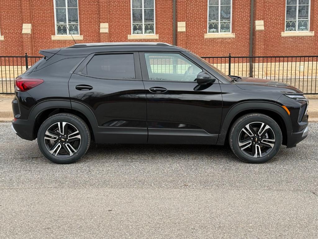 new 2025 Chevrolet TrailBlazer car, priced at $30,505