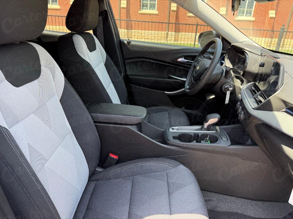 new 2025 Chevrolet Trax car, priced at $23,160