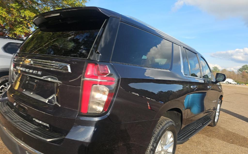 used 2023 Chevrolet Suburban car, priced at $38,000