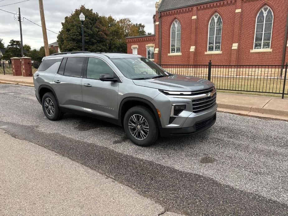 new 2024 Chevrolet Traverse car, priced at $41,395